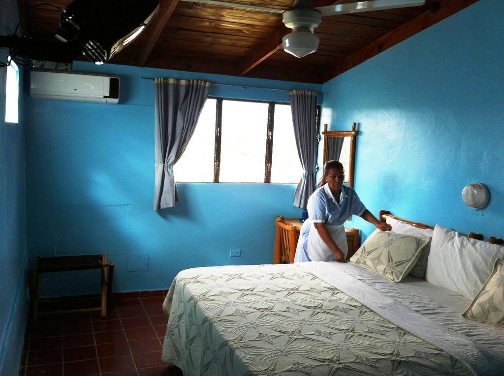 Hotel Caribe Barahona Экстерьер фото