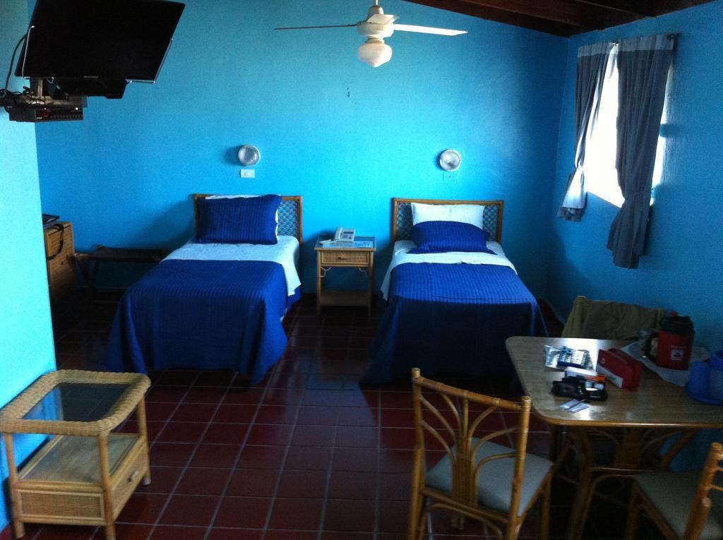 Hotel Caribe Barahona Экстерьер фото