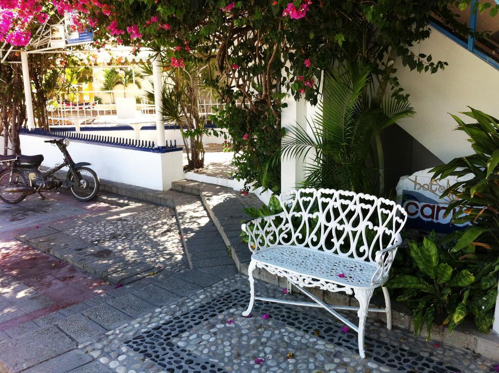 Hotel Caribe Barahona Экстерьер фото