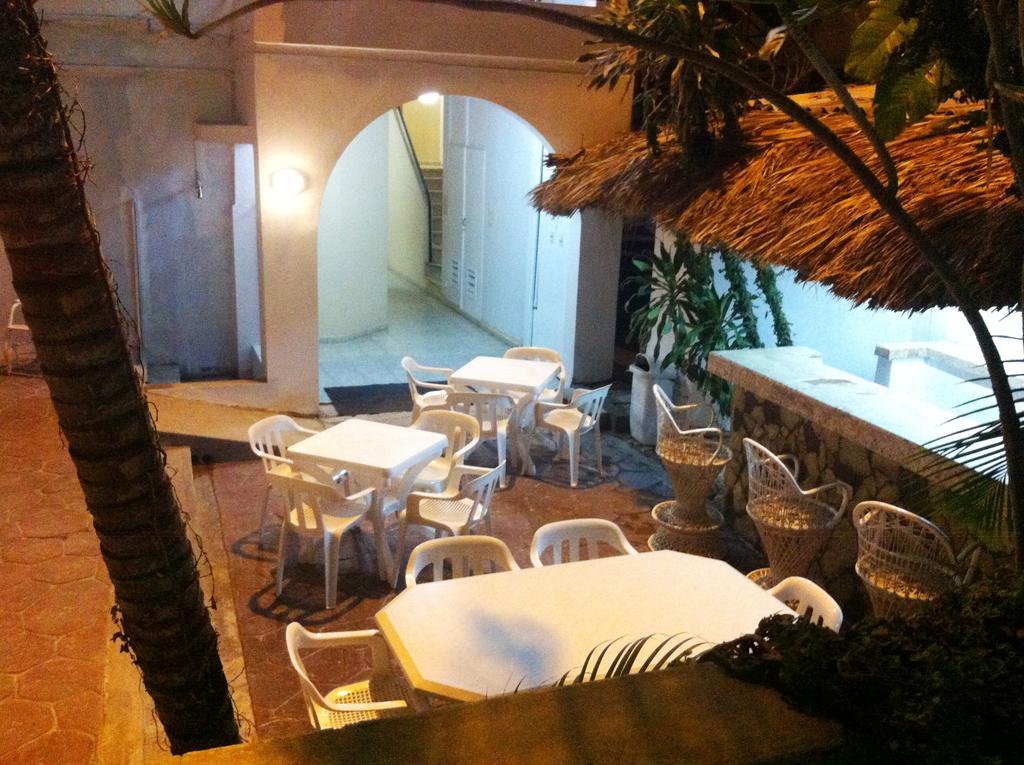 Hotel Caribe Barahona Экстерьер фото