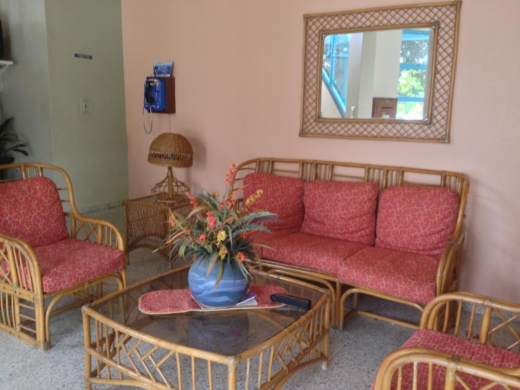 Hotel Caribe Barahona Экстерьер фото