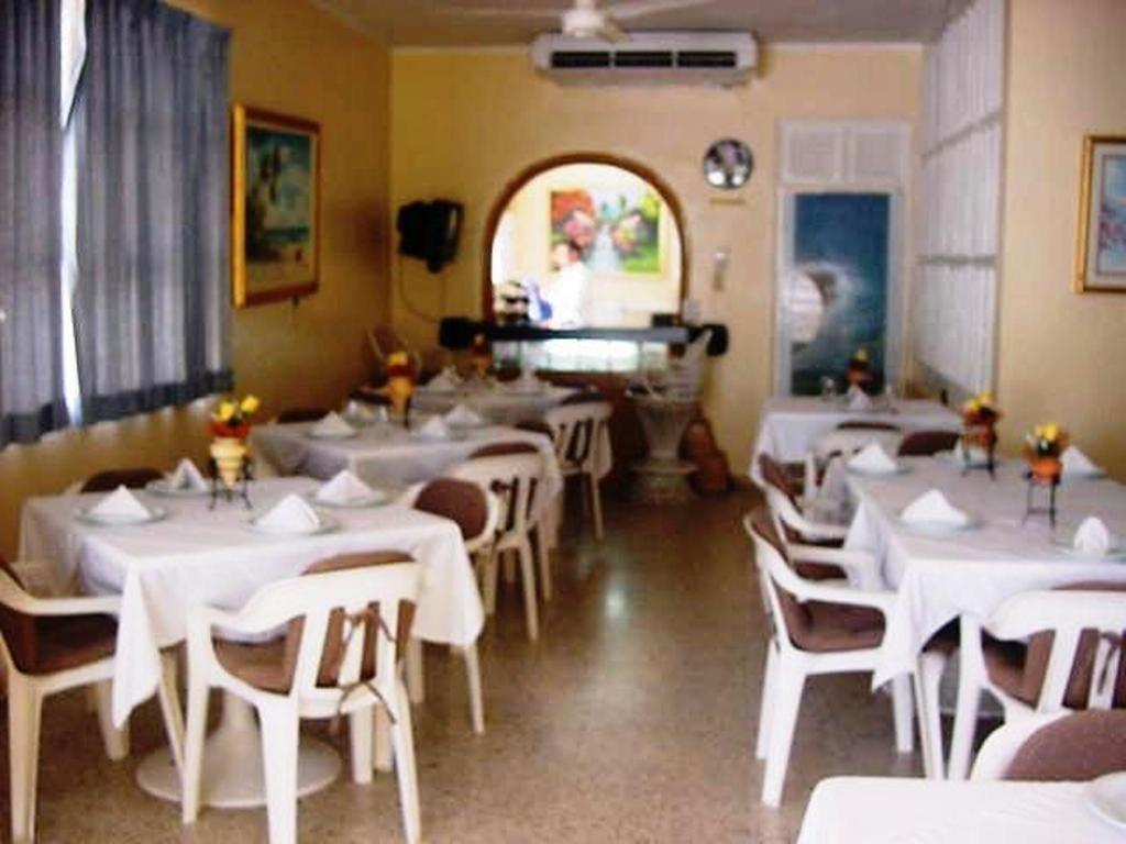 Hotel Caribe Barahona Экстерьер фото