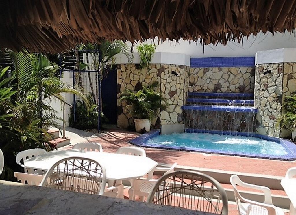 Hotel Caribe Barahona Экстерьер фото