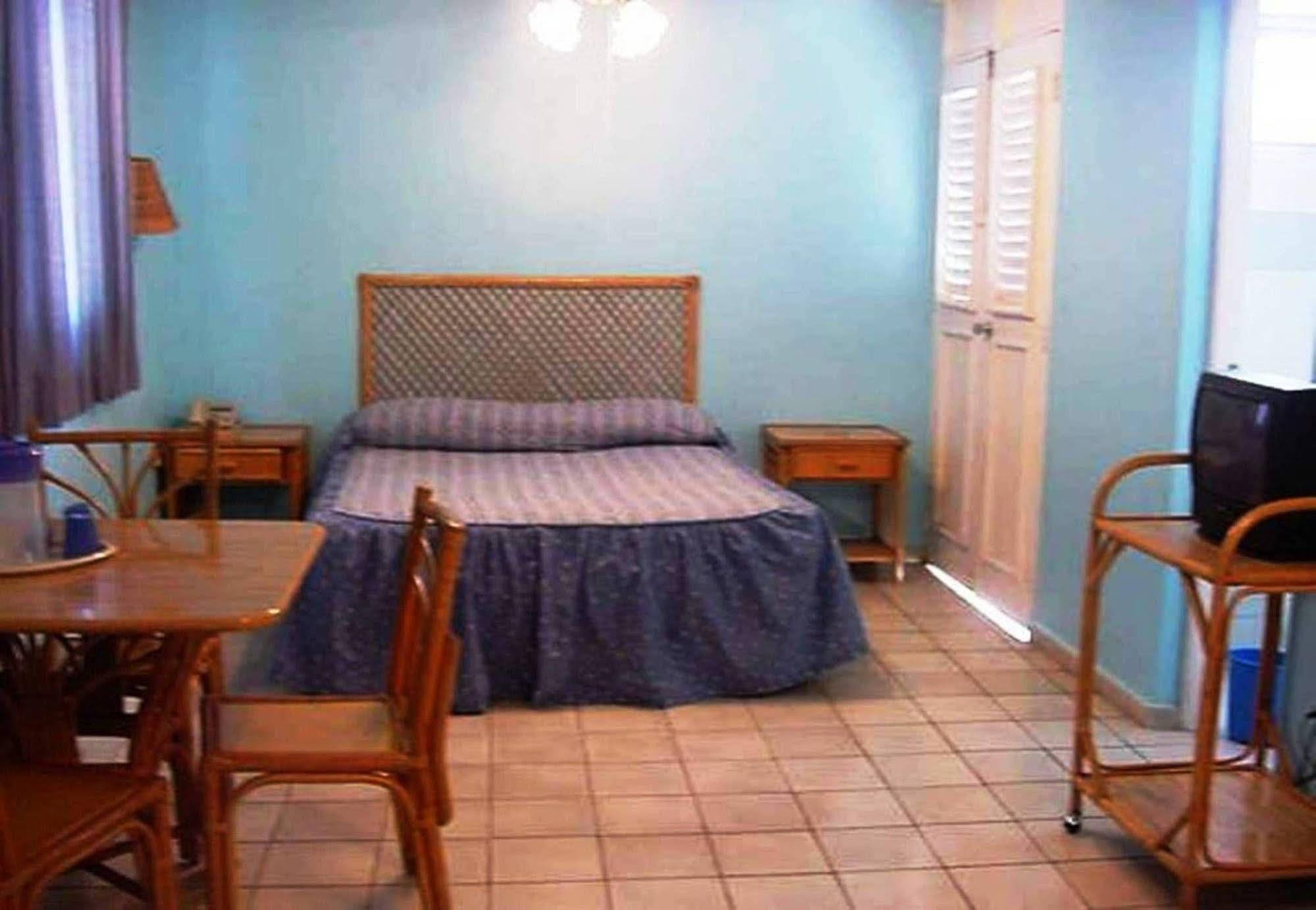 Hotel Caribe Barahona Экстерьер фото