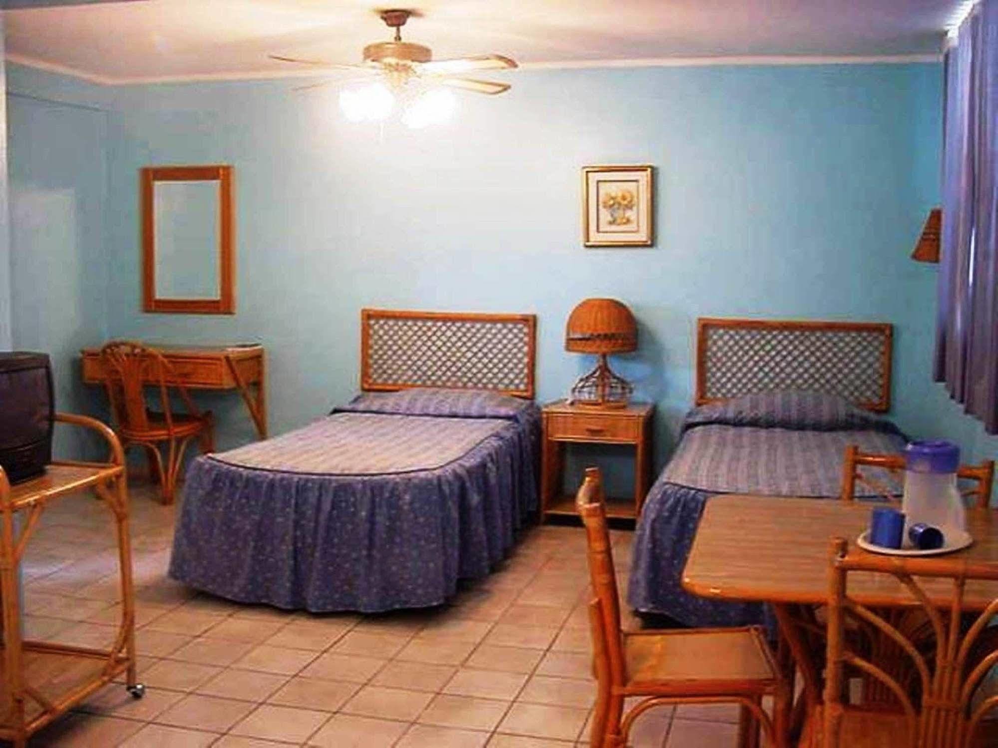 Hotel Caribe Barahona Экстерьер фото