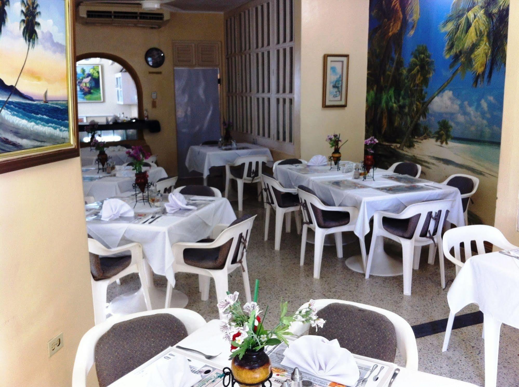 Hotel Caribe Barahona Экстерьер фото