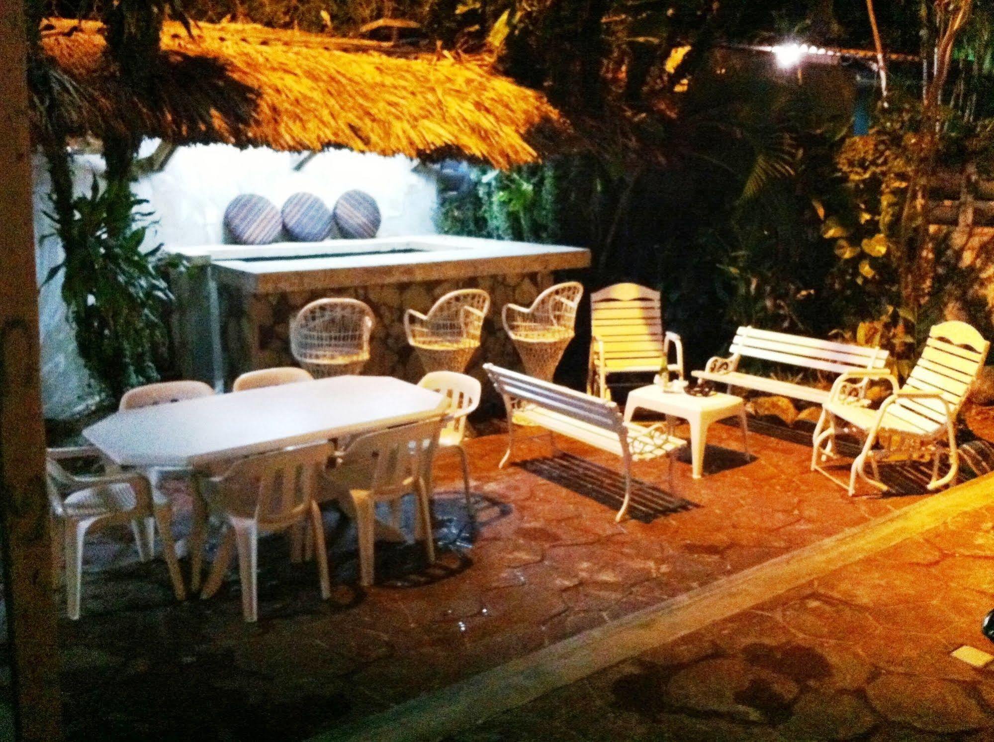 Hotel Caribe Barahona Экстерьер фото