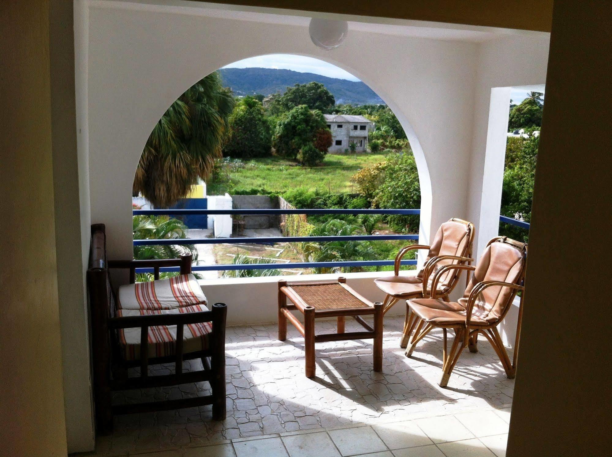Hotel Caribe Barahona Экстерьер фото