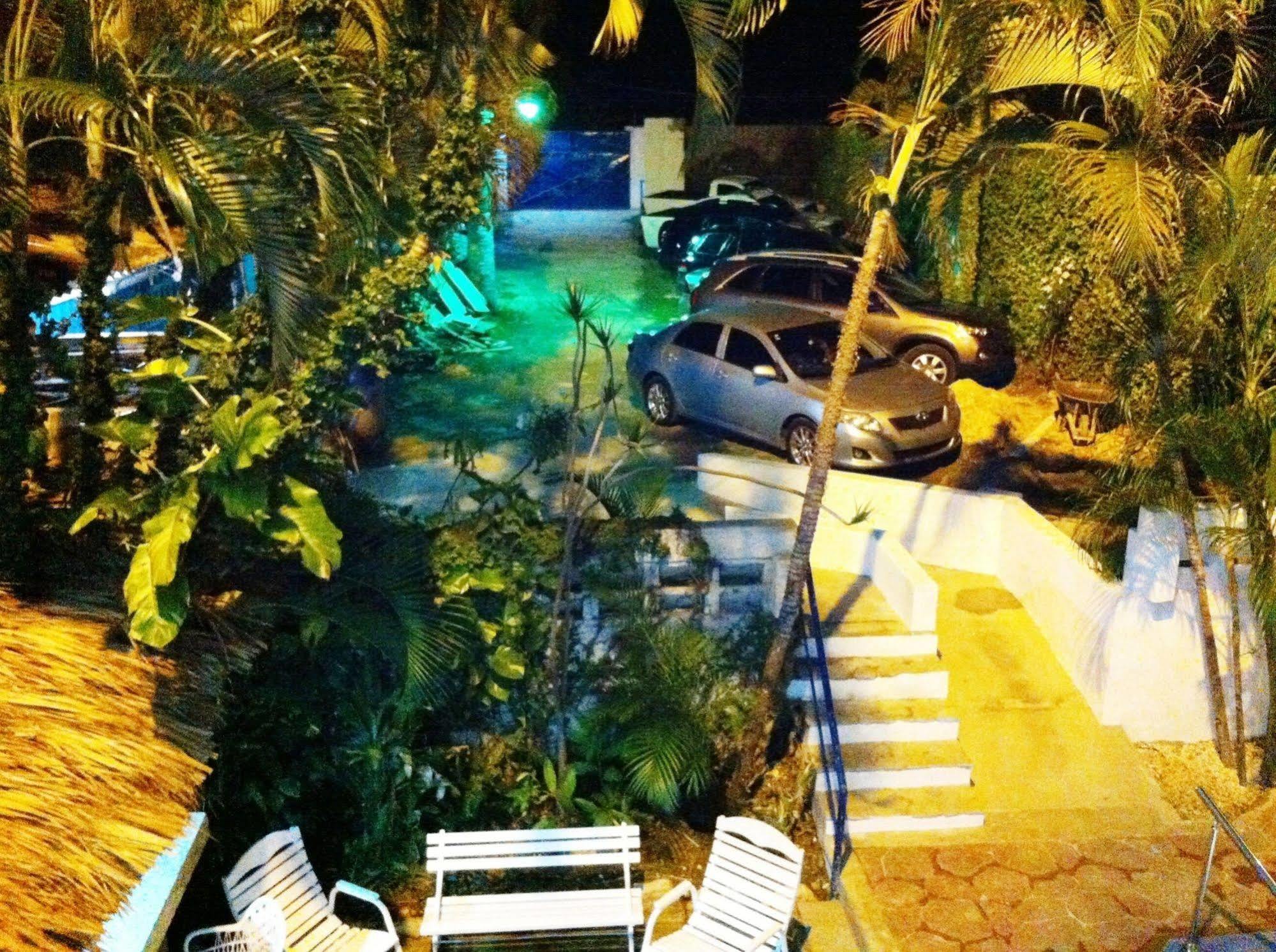 Hotel Caribe Barahona Экстерьер фото